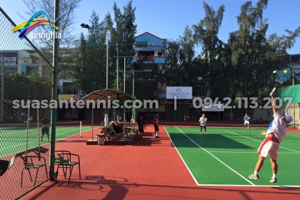 Sửa chữa và sơn lại 2 sân tennis Vườn Lan