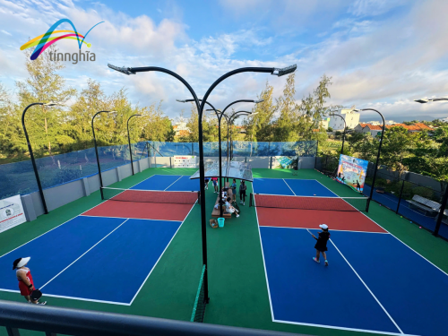 HOÀN THÀNH THI CÔNG 2 SÂN PICKLEBALL VÀ 2 SÂN CẦU LÔNG MÁI CHE TẠI PHÚ YÊN