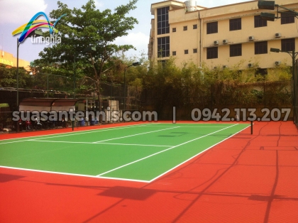 Sân tennis 2A Út Tịch (chị Huệ)