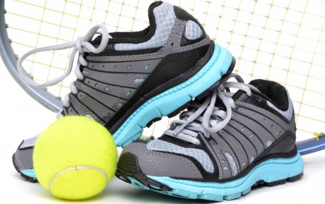 Cách chọn và bảo quản giày cho người chơi tennis