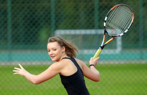 Chơi tennis 3 tiếng mỗi tuần giảm nguy cơ bệnh tật