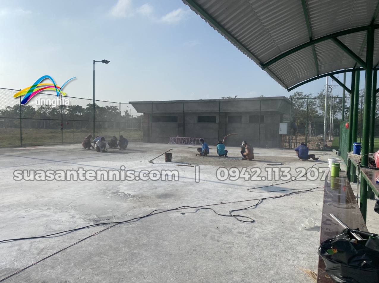sửa chữa 3 sân tennis bị làm sai quy trình và chống thấm sai cách ở Khu thể thao Huyện Hồng Ngự 3